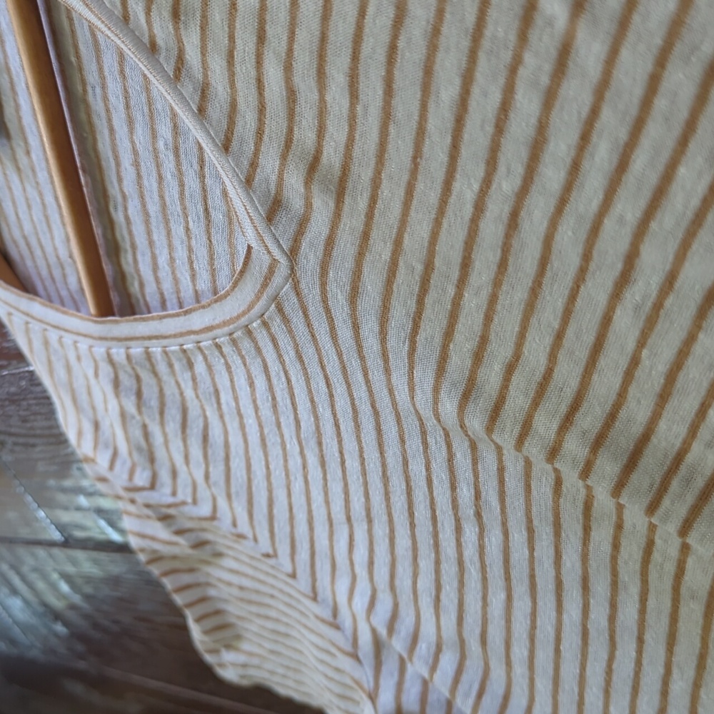 VINEYARD VINES I Tan & Creamy White Striped Linen V-Neck Short Sleeve Top, M - Picture 6 of 10